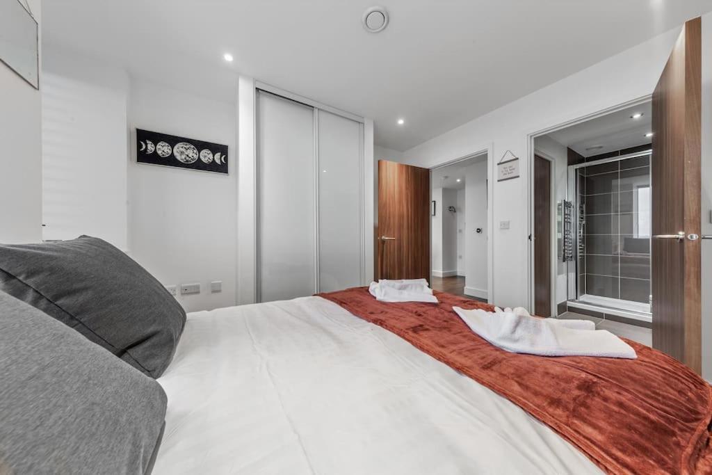 New Apartment 20 Mins From Waterloo London Bp36 Екстериор снимка